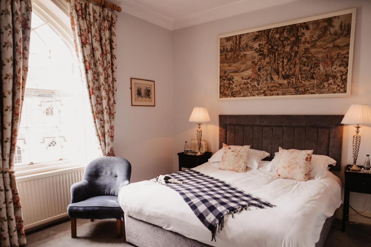 Estalagem The Boar's Head 3*